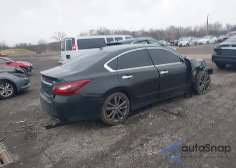 2018 Nissan Altima 2.5 Sr из США, поврежденный, VIN 1N4AL3AP4JC259184